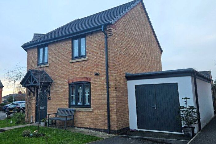 3 Bedroom Semi-Detached House To Rent In Peartree Crescent, Newton-Le-Willows, WA12