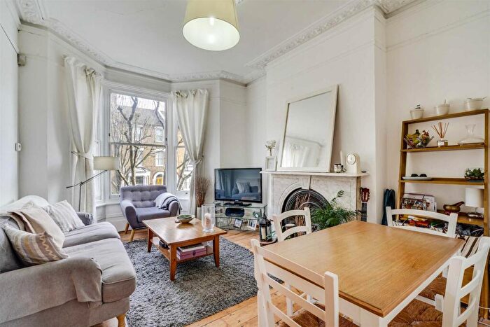 2 Bedroom Flat To Rent In Huddleston Road, Tufnell Park, N7