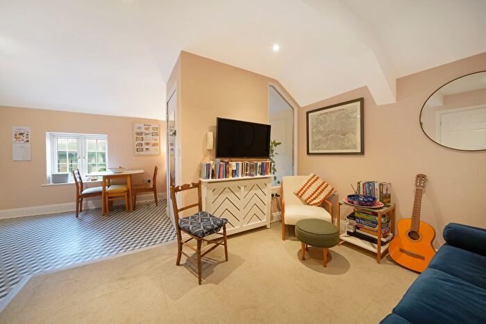 1 Bedroom Flat To Rent In Lansdowne Hill, West Norwood, London, SE27