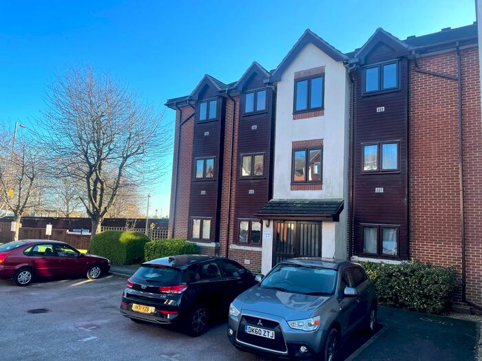 1 Bedroom Flat To Rent In Compass Point, Fareham PO16
