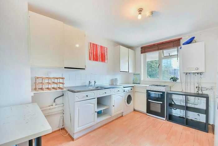 5 Bedroom Flat To Rent In Canrobert Street, London, E2