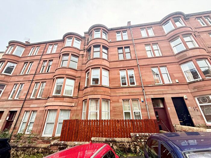 2 Bedroom Flat To Rent In Trefoil Avenue, Shawlands, G41