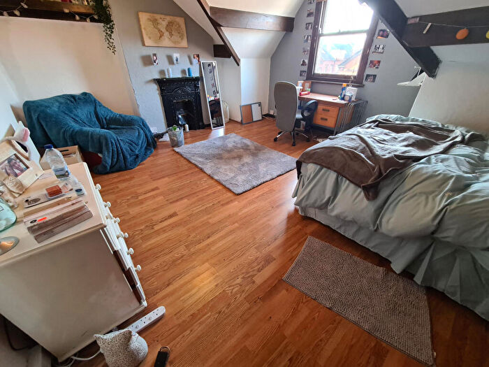 7 Bedroom House To Rent In Brudenell Road, Leeds, LS6