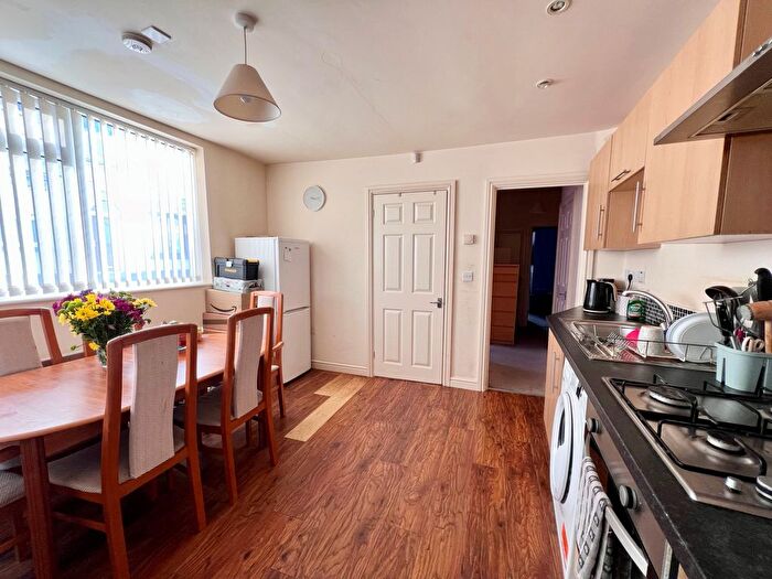 2 Bedroom Flat To Rent In Wylds Lane, Worcester, WR5