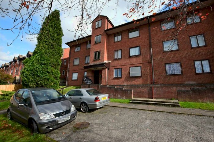 1 Bedroom Apartment To Rent In Tippett Rise, Reading, Berkshire, RG2