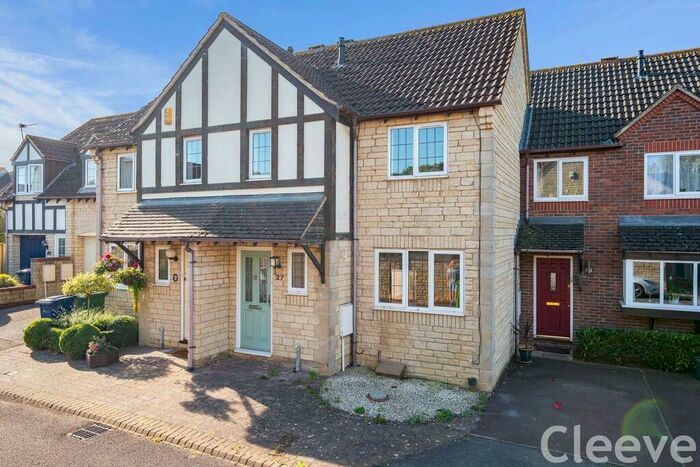 3 Bedroom Semi-Detached House To Rent In Harvesters View, Bishops Cleeve, GL52