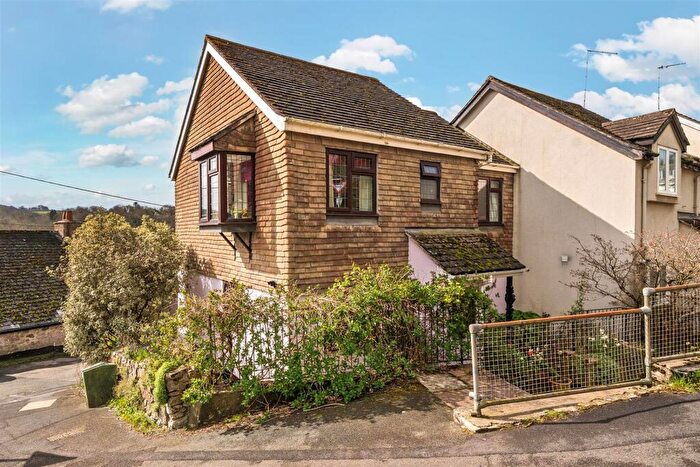 3 Bedroom End Of Terrace House For Sale In Church Close, Yealmpton, Plymouth, PL8