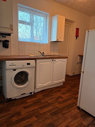 3 Bedroom Terraced House To Rent In Kelvin Road, Tilbury, RM18