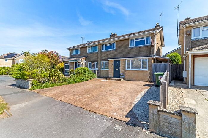 3 Bedroom Semi-Detached House For Sale In Vaisey Road, Stratton, Cirencester, Gloucestershire, GL7