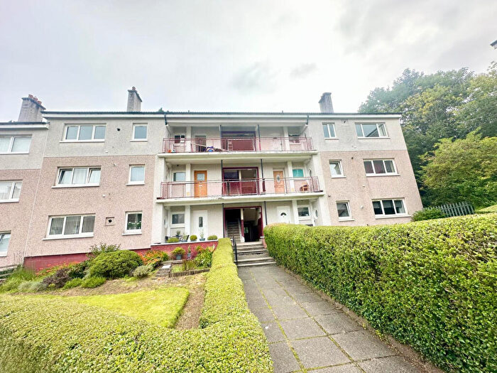3 Bedroom Flat To Rent In Fieldhead Drive, Eastwood, G43
