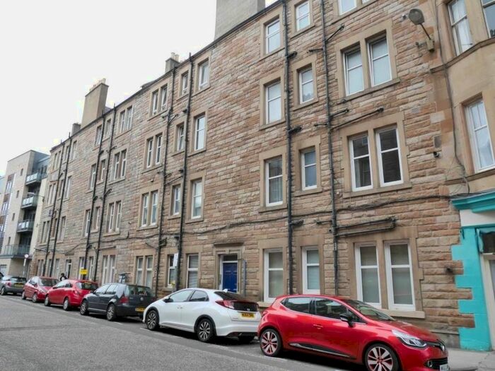 1 Bedroom Flat To Rent In Lochrin Place, Edinburgh, EH3