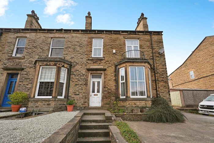 4 Bedroom End Terrace House For Sale In Bradford Road, Brighouse, HD6