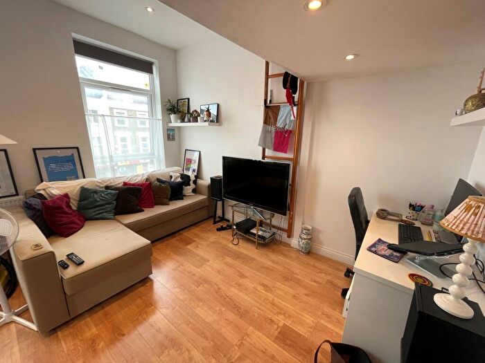 1 Bedroom Flat To Rent In Brecknock Road, Tufnell Park, N7