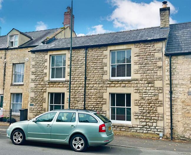3 Bedroom Town House For Sale In Central Cirencester, GL7