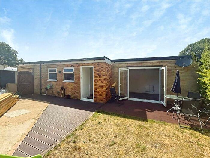 1 Bedroom Flat To Rent In Birch Close, Waterlooville, Hampshire, PO8