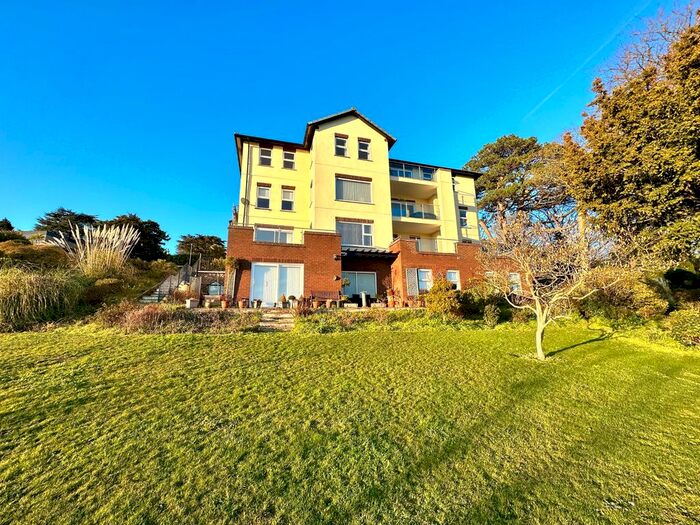 2 Bedroom Flat To Rent In Middle Warberry Road, Torquay, TQ1