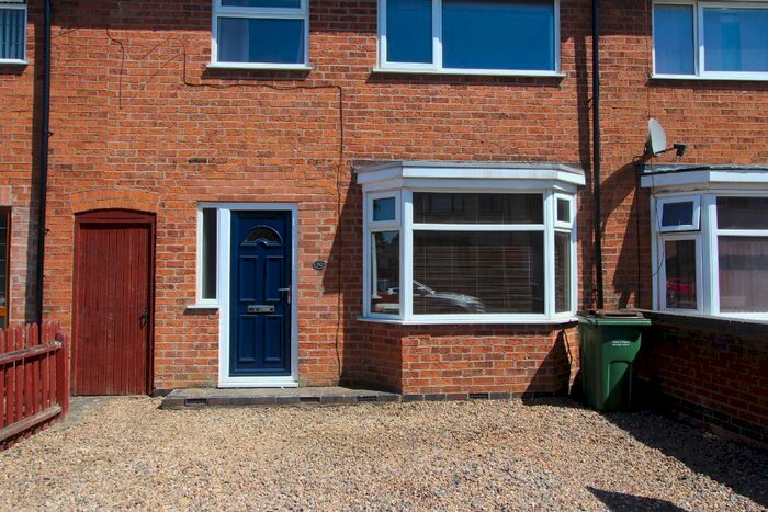 3 Bedroom Town House To Rent In Estoril Avenue, Leicester, LE18