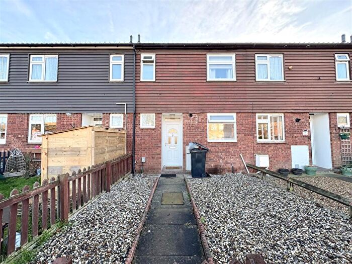 3 Bedroom Terraced House To Rent In Maple Road, Sandy, SG19
