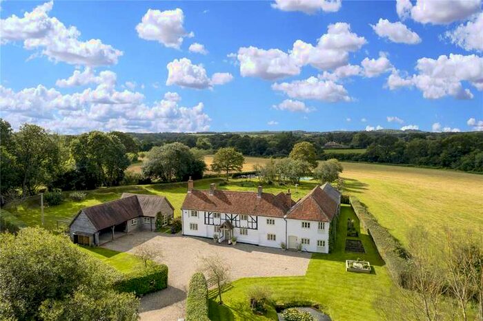 6 Bedroom Detached House For Sale In The Malthouse, Pound Green, Baughurst, Hampshire, RG26