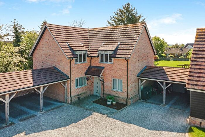 4 Bedroom Detached House For Sale In The Paddock, Rampton, Cambridge, Cambridgeshire, CB24
