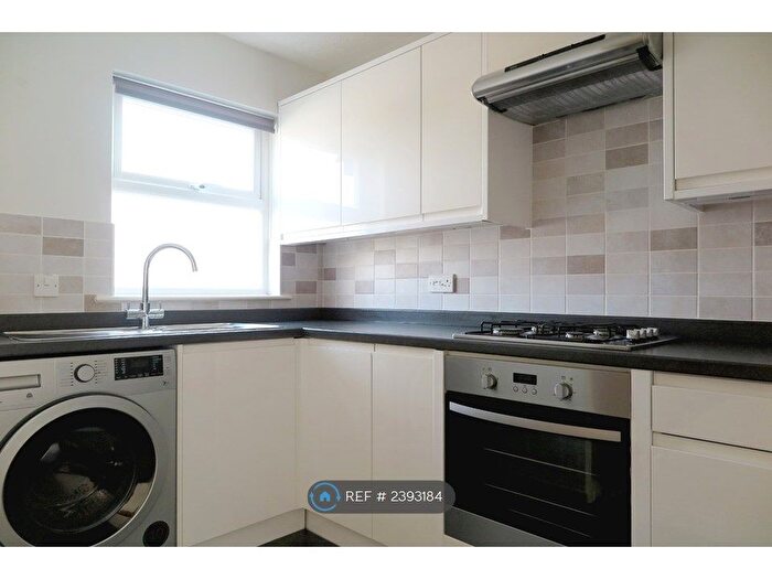 2 Bedroom Semi-Detached House To Rent In Little Meadow, Cambridge, CB23