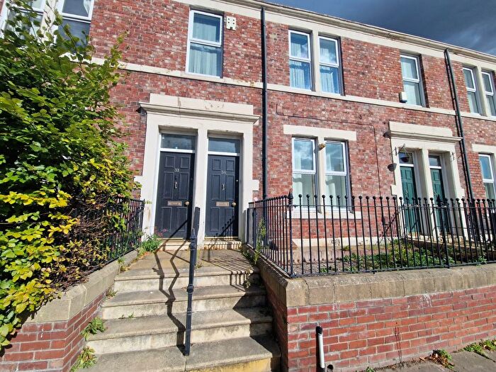2 Bedroom Flat To Rent In Bensham Crescent, Gateshead, NE8