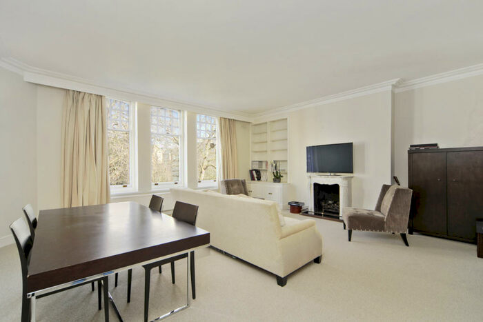 2 Bedroom Flat To Rent In Elm Park Gardens, Chelsea, SW10