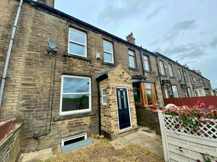5 Bedroom Property To Rent In Cliffe Terrace, Denholme, Bradford, West Yorkshire, BD13