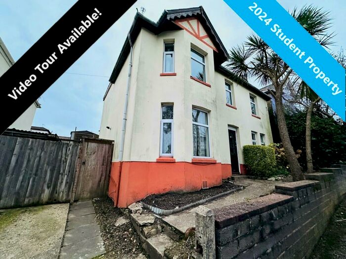 4 Bedroom House To Rent In Cranmer Road, Bournemouth, BH9