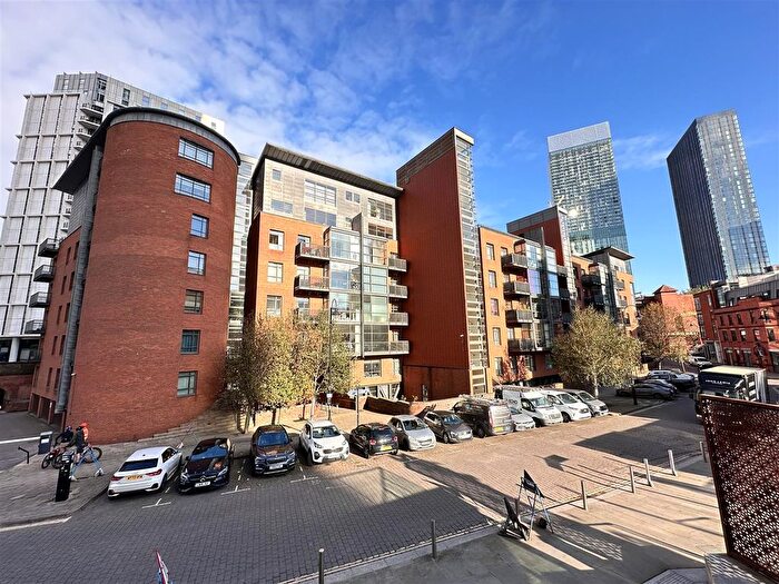 1 Bedroom Flat For Sale In Deansgate Quay, Deansgate, Manchester, M3