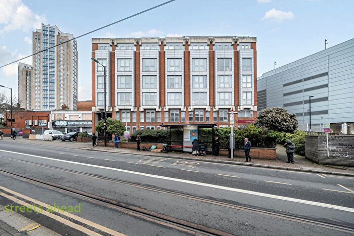 2 Bedroom Apartment To Rent In Tamworth Road, Croydon, Surrey, CR0