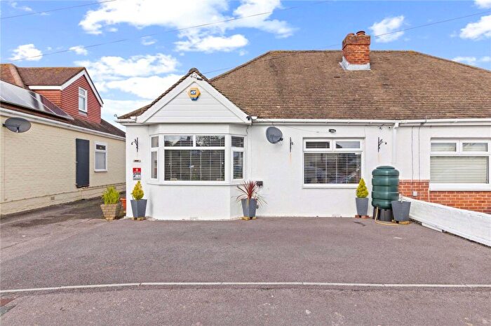 3 Bedroom Semi-Detached Bungalow For Sale In Bridgemary Grove, Gosport, PO13