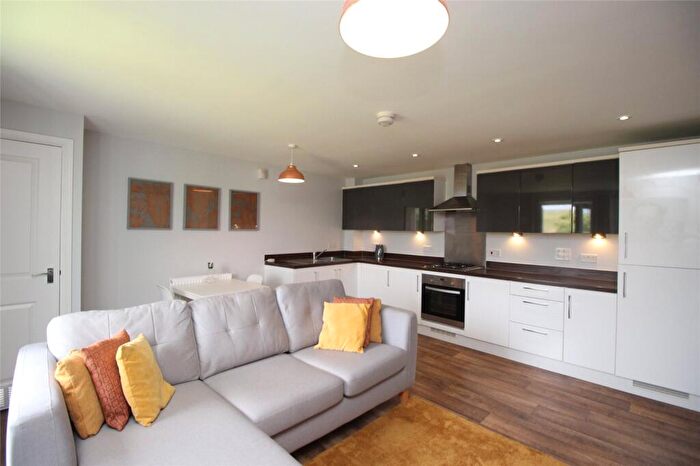 1 Bedroom Flat For Sale In Chartwell Lane, Longfield, Kent, DA3