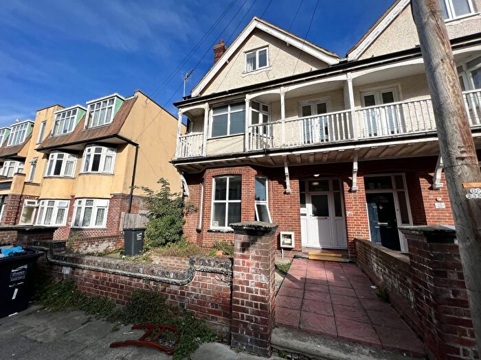 2 Bedroom Flat To Rent In Surrey Road, Cliftonville, Margate, Kent, CT9