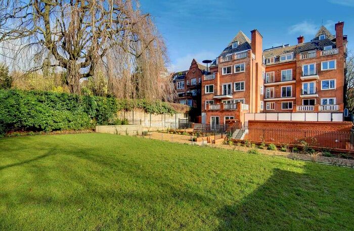 1 Bedroom Flat To Rent In Fitzjohns Avenue, London, NW3