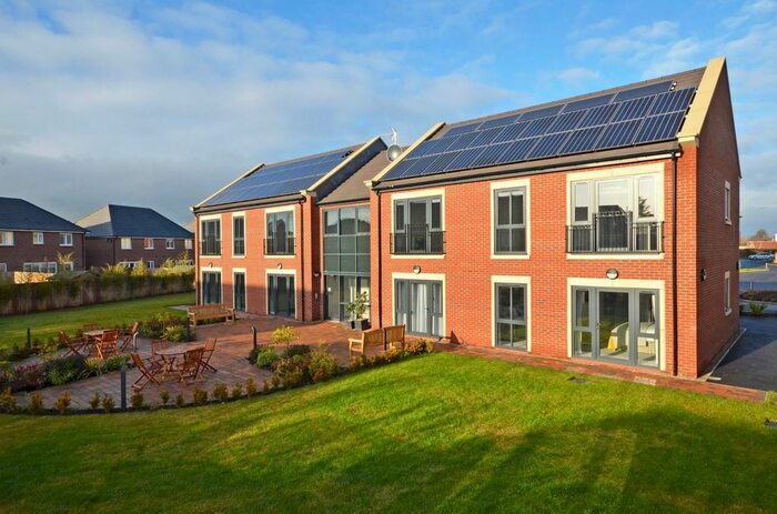 2 Bedroom Flat To Rent In Clifton View Apartments, Green Lane, York, YO30