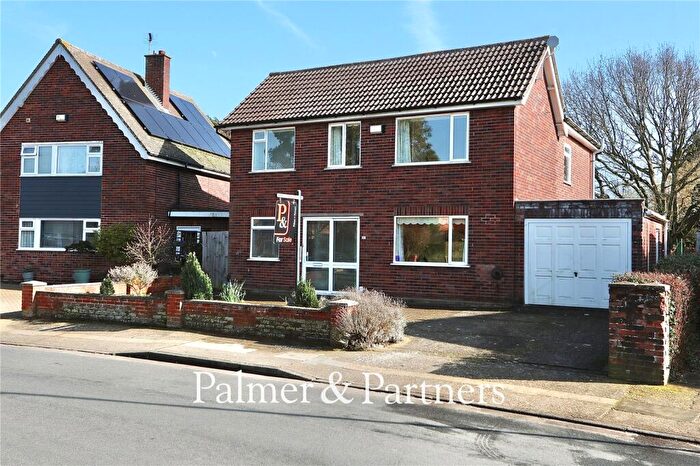 4 Bedroom Detached House For Sale In June Avenue, Ipswich, Suffolk, IP1