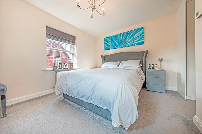 4 Bedroom Detached House For Sale In Collins Grove, Tamworth, Staffordshire, B78
