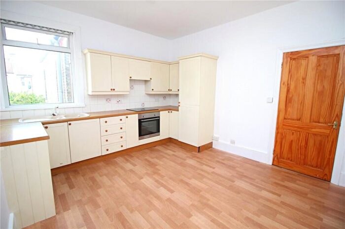 2 Bedroom Apartment To Rent In Canewdon Road, Westcliff-on-Sea, Essex, SS0