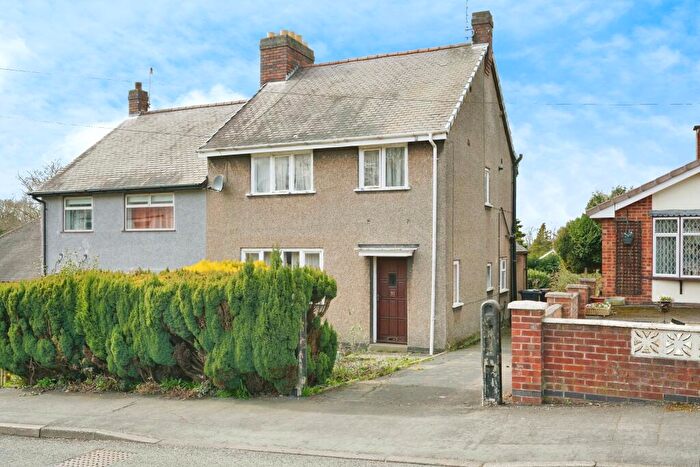 3 Bedroom Semi-Detached House For Sale In Cademan Street, Whitwick, Coalville, Leicestershire, LE67