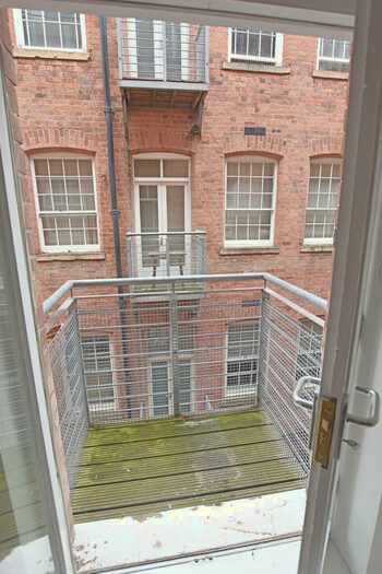 2 Bedroom Apartment To Rent In The Establishment, Broadway, NG1
