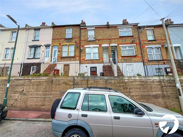 2 Bedroom Terraced House To Rent In Upper Luton Road, Chatham, Kent, ME5