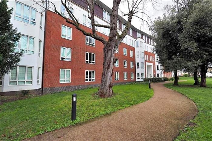 2 Bedroom Apartment For Sale In Regency Court, - High Road, South Woodford, London, E18