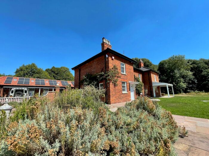 3 Bedroom Cottage To Rent In Didlington, Thetford, IP26