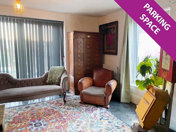 1 Bedroom Flat To Rent In Cathedral View, Winchester, Hampshire, SO23