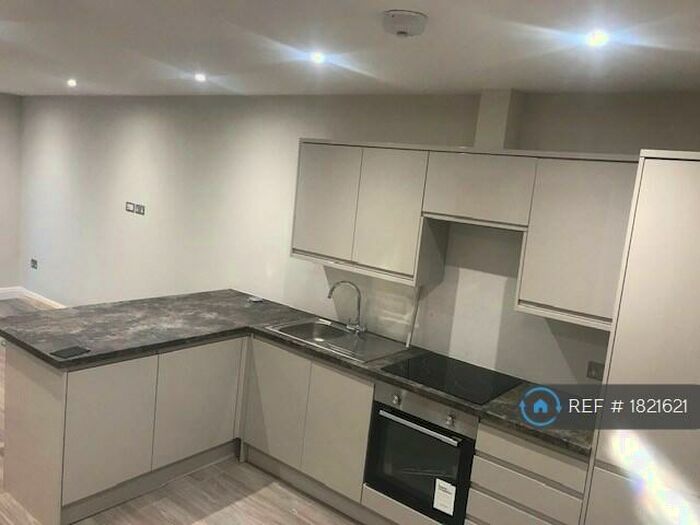 2 Bedroom Flat To Rent In Lawn Road, Southampton, SO17