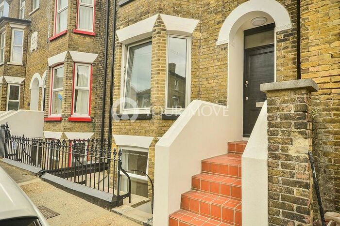 2 Bedroom End Of Terrace House To Rent In Sondes Road, Deal, Kent, CT14