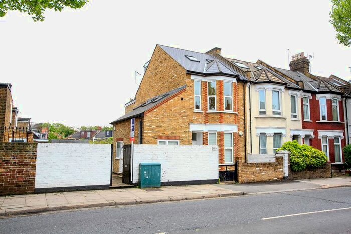 2 Bedroom Maisonette To Rent In Acton Lane, London, W3