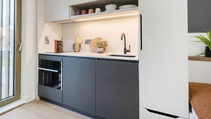 Studio To Rent In Renfield Street, Glasgow, G2