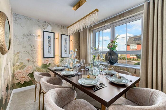 4 Bedroom Detached House For Sale In Meadowsweet Drive, Edinburgh, EH4